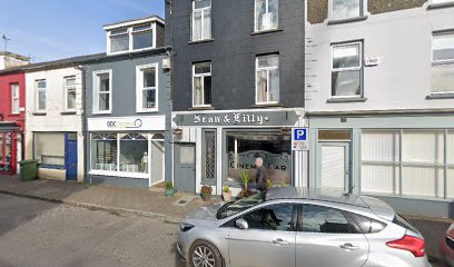 Sean & Aillyc Cinema Bar