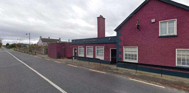 The Village Inn, Bar and Restaurant, Ballinahown