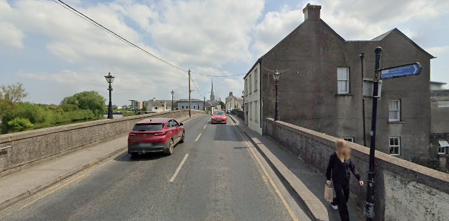 McDermotts Carry Out Off Licence