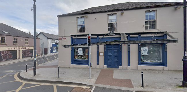 Larry & Nora's - Navan