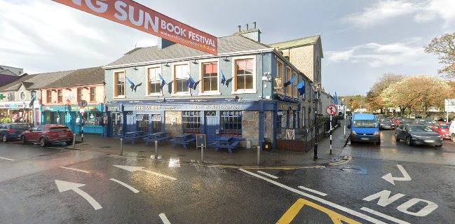 The West Bar & Restaurant