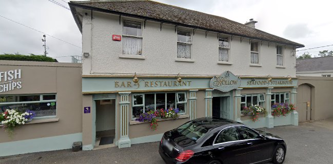 The Hollow Bar and Seafood Restaurant