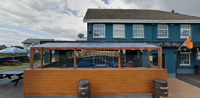 Redmond's "The Bay" Pub