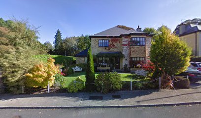 Exclusive Cakes By Erma Barlow