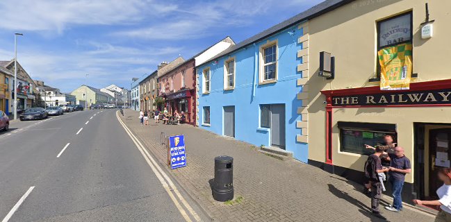 The Kicking Donkey & Georges Bar