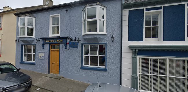 dede at the Customs House Baltimore